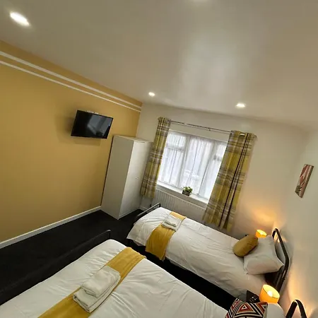 Gravelly House M6 J6 Star Hs2 Nec Airport - A Spacious Best-in-class 6 Bedroom House In Perfect For Large Groups, Corporate & Contractors And For Long Term * Birmingham