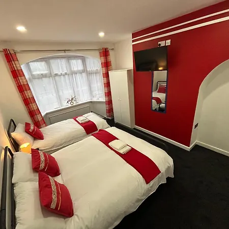 Gravelly House M6 J6 Star Hs2 Nec Airport - A Spacious Best-in-class 6 Bedroom House In Perfect For Large Groups, Corporate & Contractors And For Long Term * Birmingham